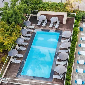 Отель Ibis Styles Aeroport Arenas, Ницца
