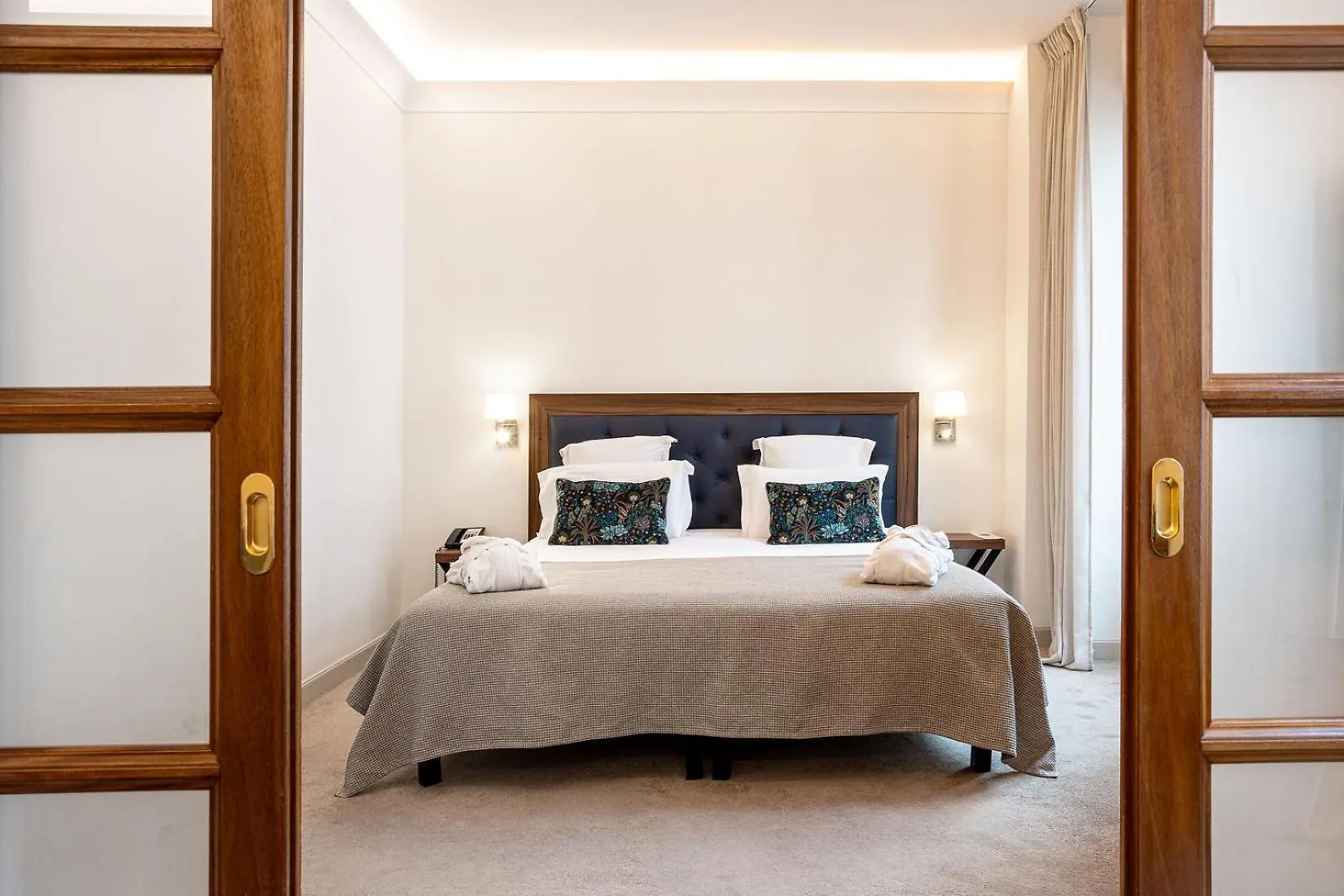 ****  Westminster Hotel & Spa Ницца Франция